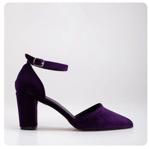Chic Velvet Purple Heels